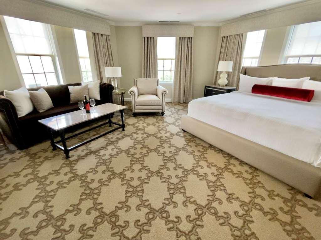 Henley Park Hotel Washington Room photo
